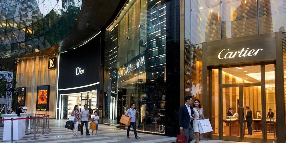 ION Shopping Center in Singapore: Why Luxury Brands at Destroy Goods Instead of Discounting ION Shopping Center in Singapore: Why Luxury Brands at Destroy Goods Instead of Discounting
