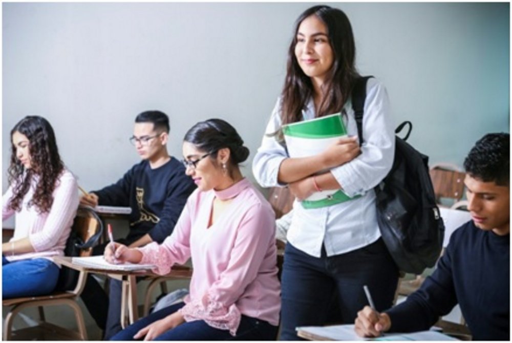 From Cafeteria Meals to Course Materials: Where Student Money Really Goes